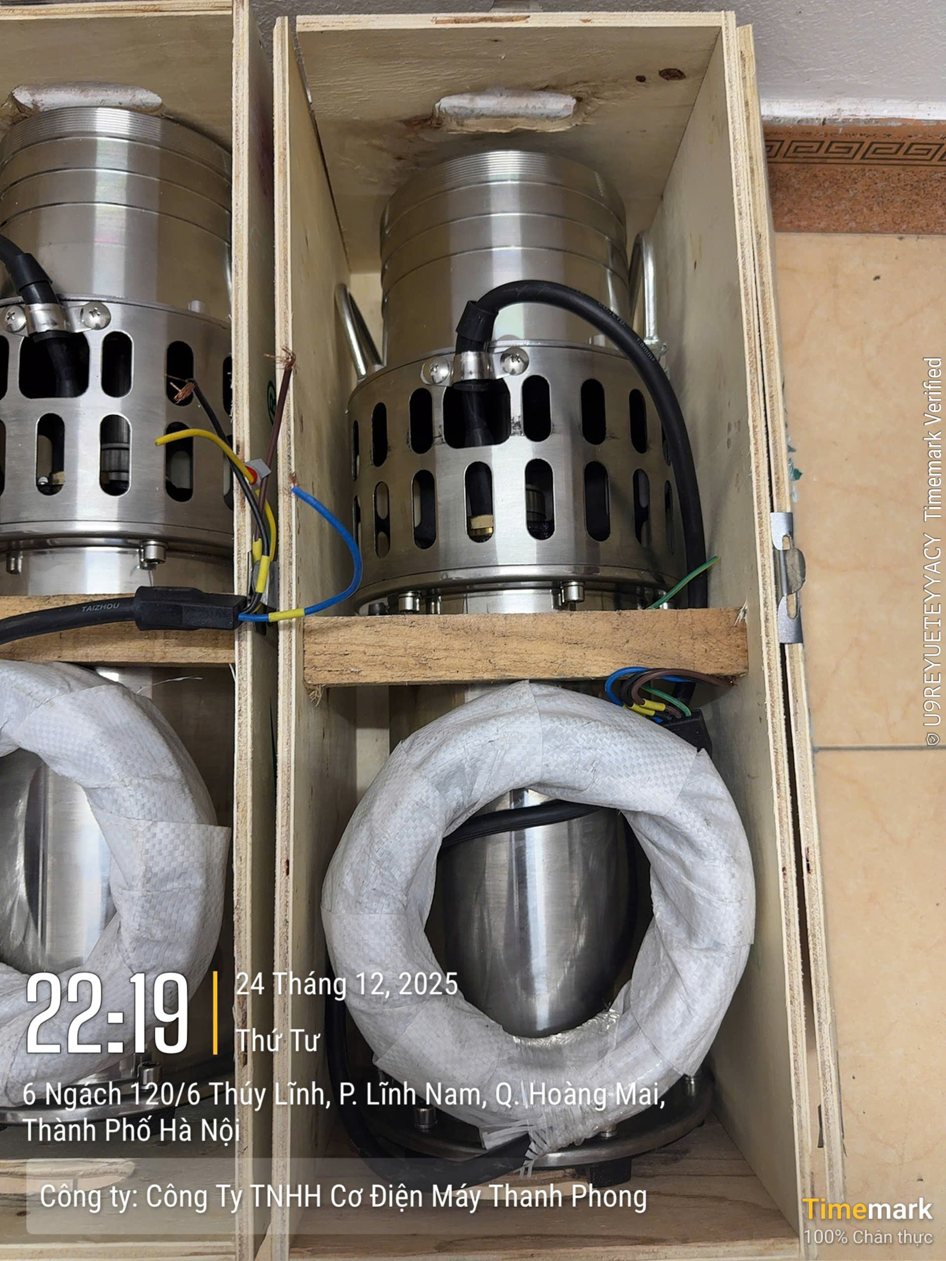 Bơm chìm trục đứng inox 100QY65-14-4S