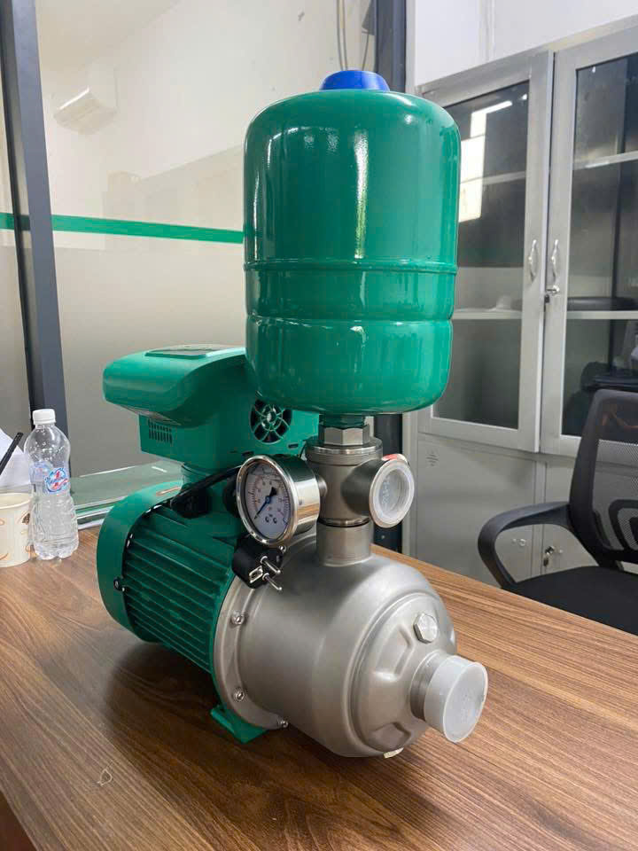 Bơm tăng áp biến tần DENOR MHI-204BP 0.55KW