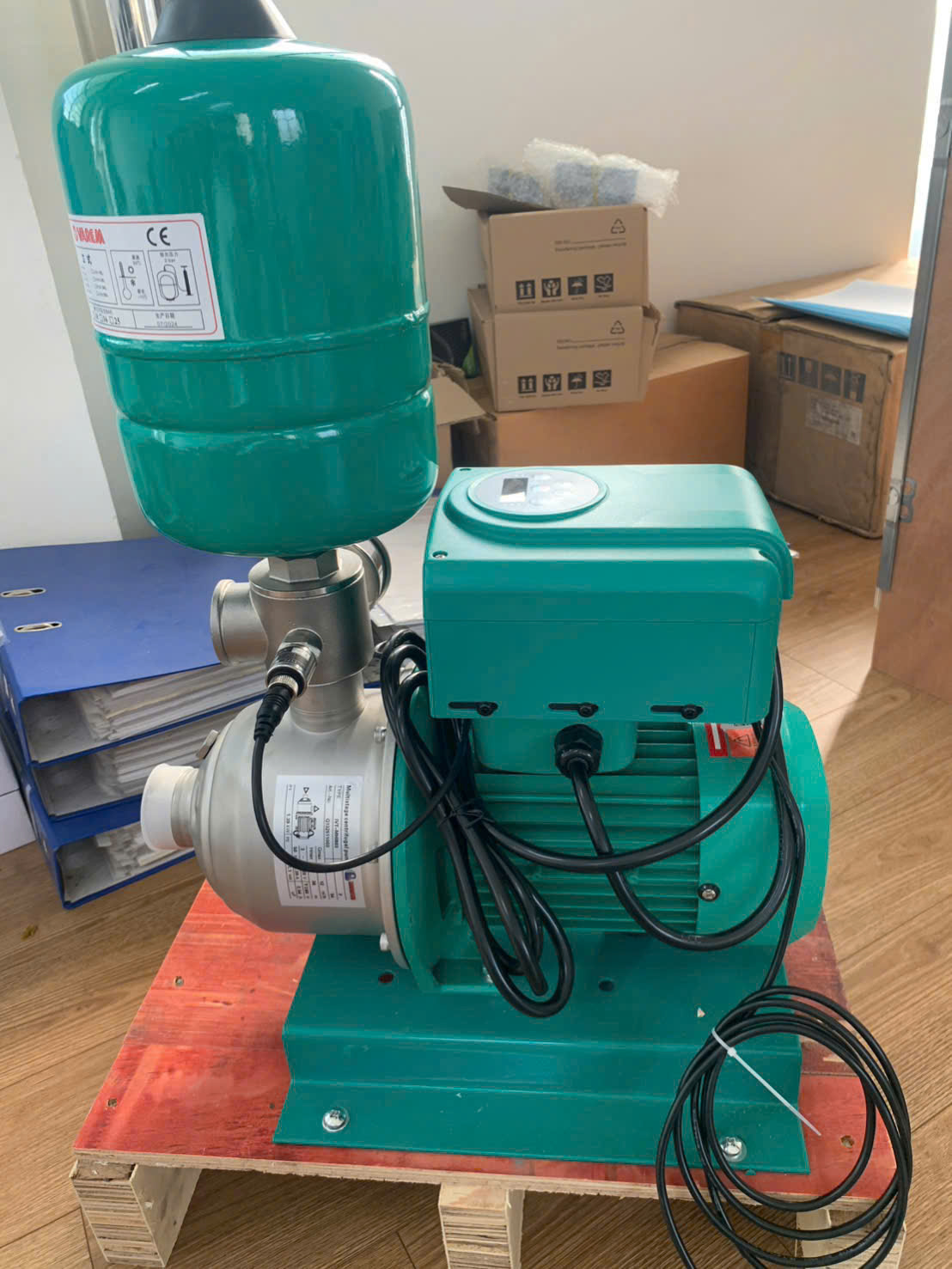Bơm tăng áp biến tần DENOR MHI-205BP 0.75KW