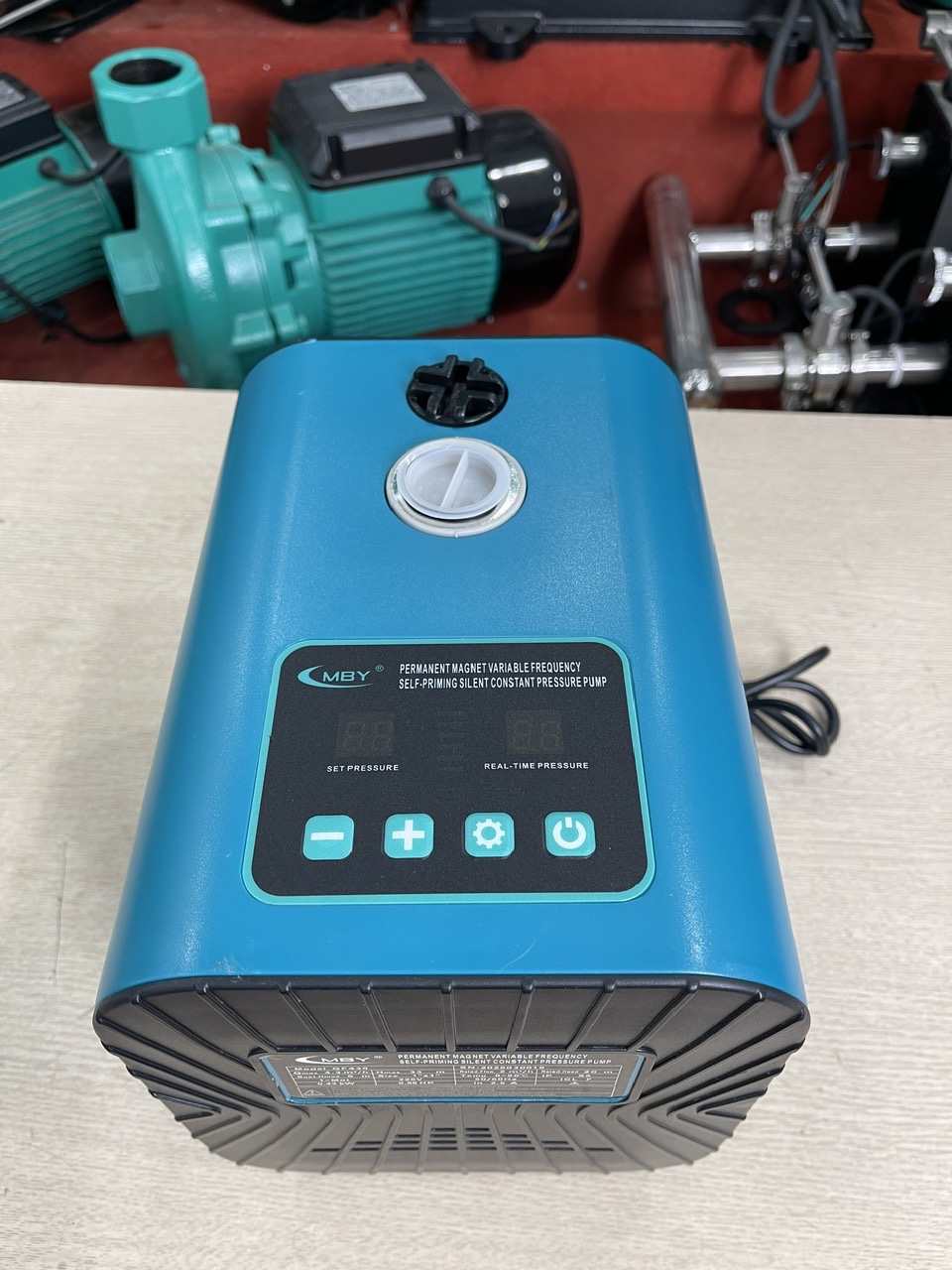 Bơm tăng áp biến tần MBY GF630 0.63KW