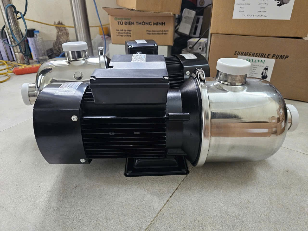 Máy bơm trục ngang DENOR CF8-25 1.5KW